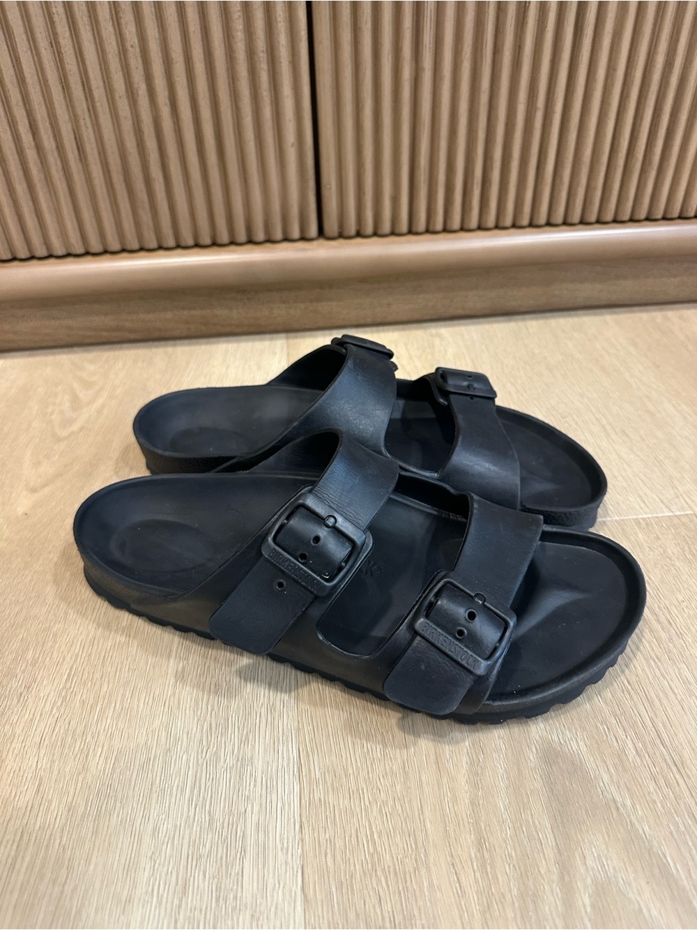 Birkenstock Arizona Men's Black Double-Strap Slide Sandals size 41 US 8
